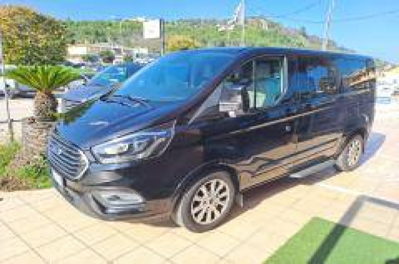 Tourneo Custom Titanium 9 Posti